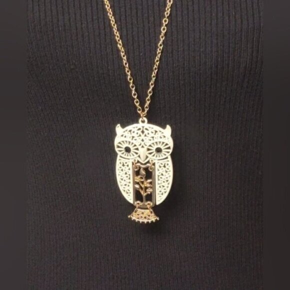 Vintage White Enamel and Gold Owl Pendant Necklace - Picture 2 of 5